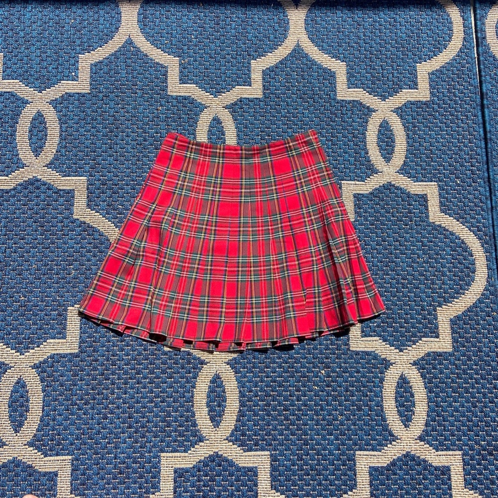 RED exclusive BRANDY MELVILLE tennis skirt